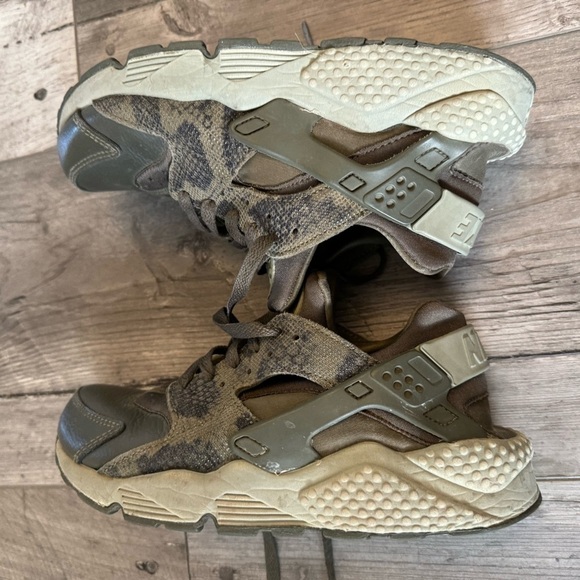 Nike Air Huarache Run, Desert Ore / Canteen 200, 6.5 - Picture 2 of 9